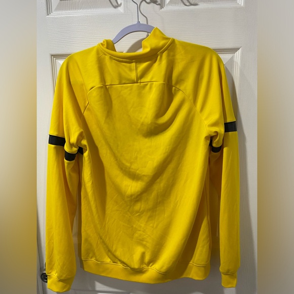 Nike dri fit zip up polyester jacket, size M, yellow and blue, good condition. - Picture 3 of 5